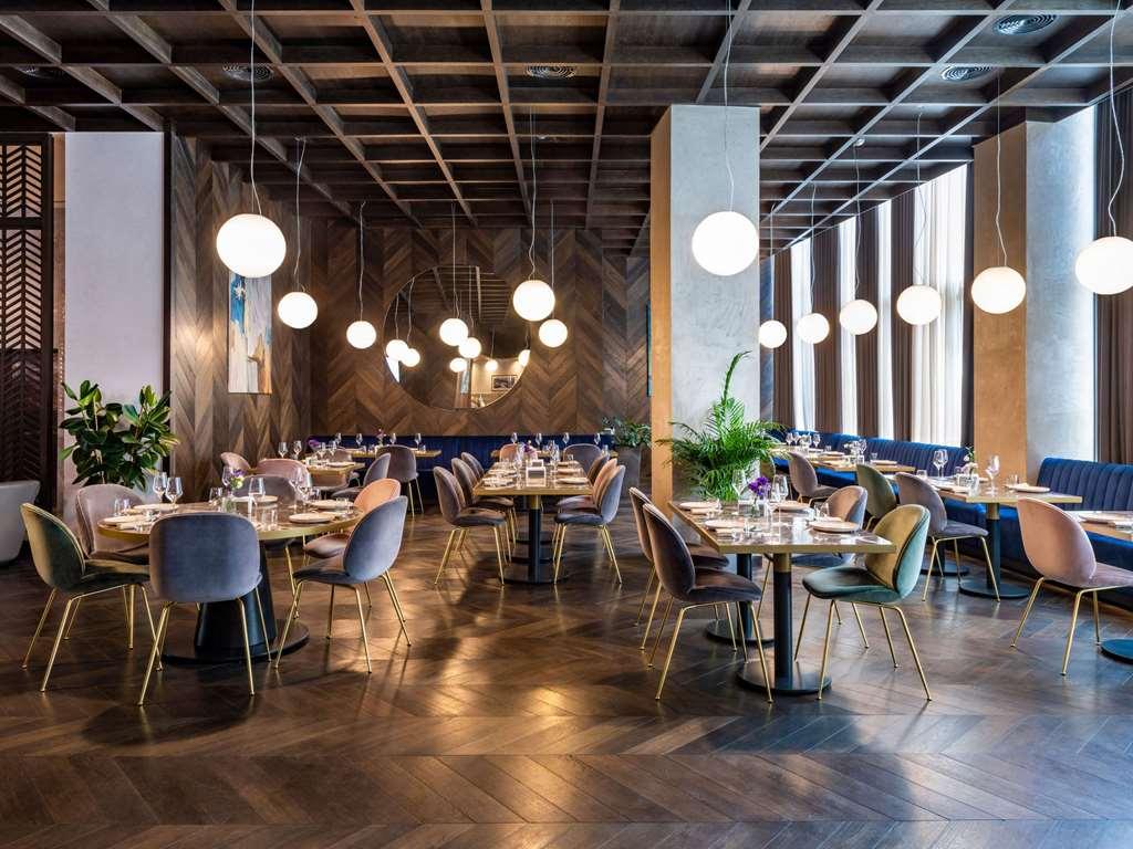 Tbilisi Philharmonia Apartment Restaurace fotografie