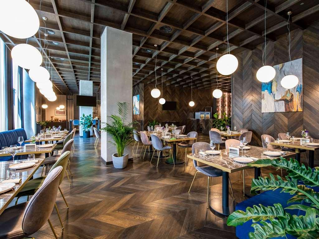 Tbilisi Philharmonia Apartment Restaurace fotografie