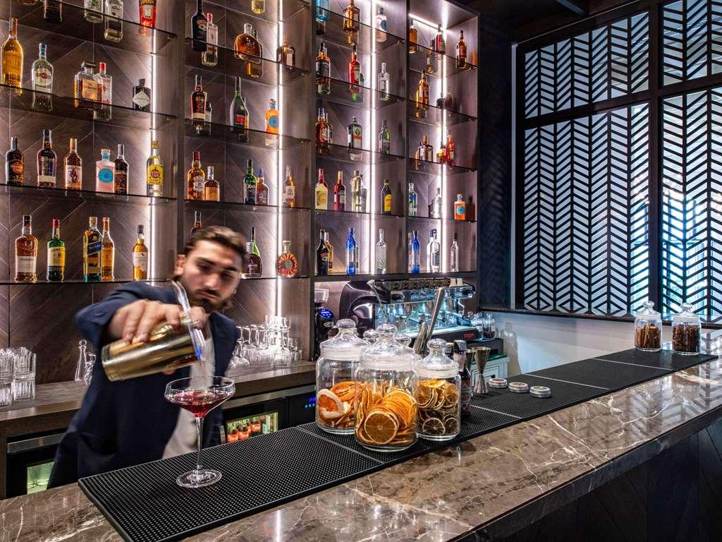 Tbilisi Philharmonia Apartment Restaurace fotografie